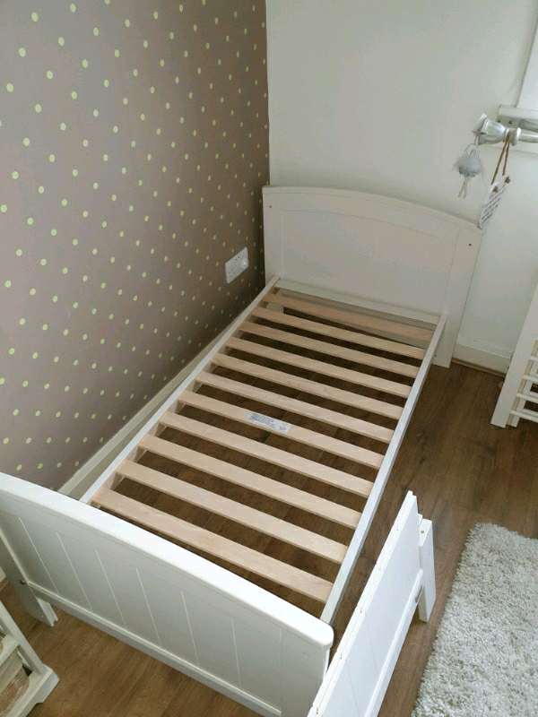 mamas and papas hayworth cot bed instructions